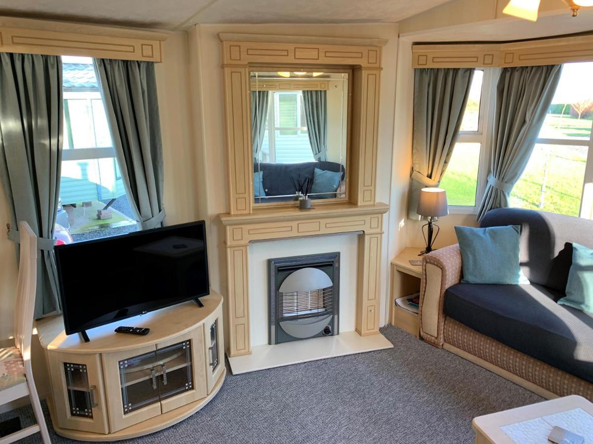 Lovely Static Holiday Caravan Near Whithorn Екстер'єр фото