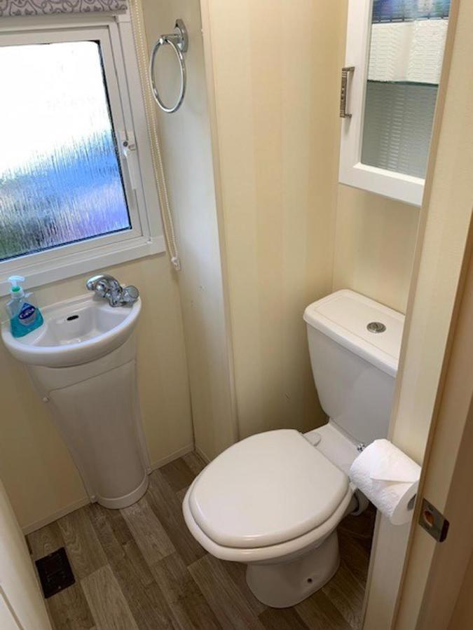 Lovely Static Holiday Caravan Near Whithorn Екстер'єр фото